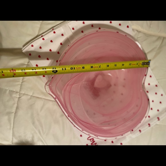 💗Beautiful Pink Swirl glass Heart plate for candy or cakes. 💗 - Picture 5 of 6